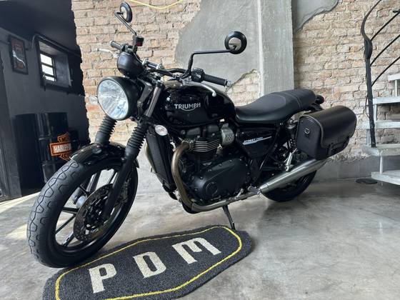 TRIUMPH SPEED TWIN 